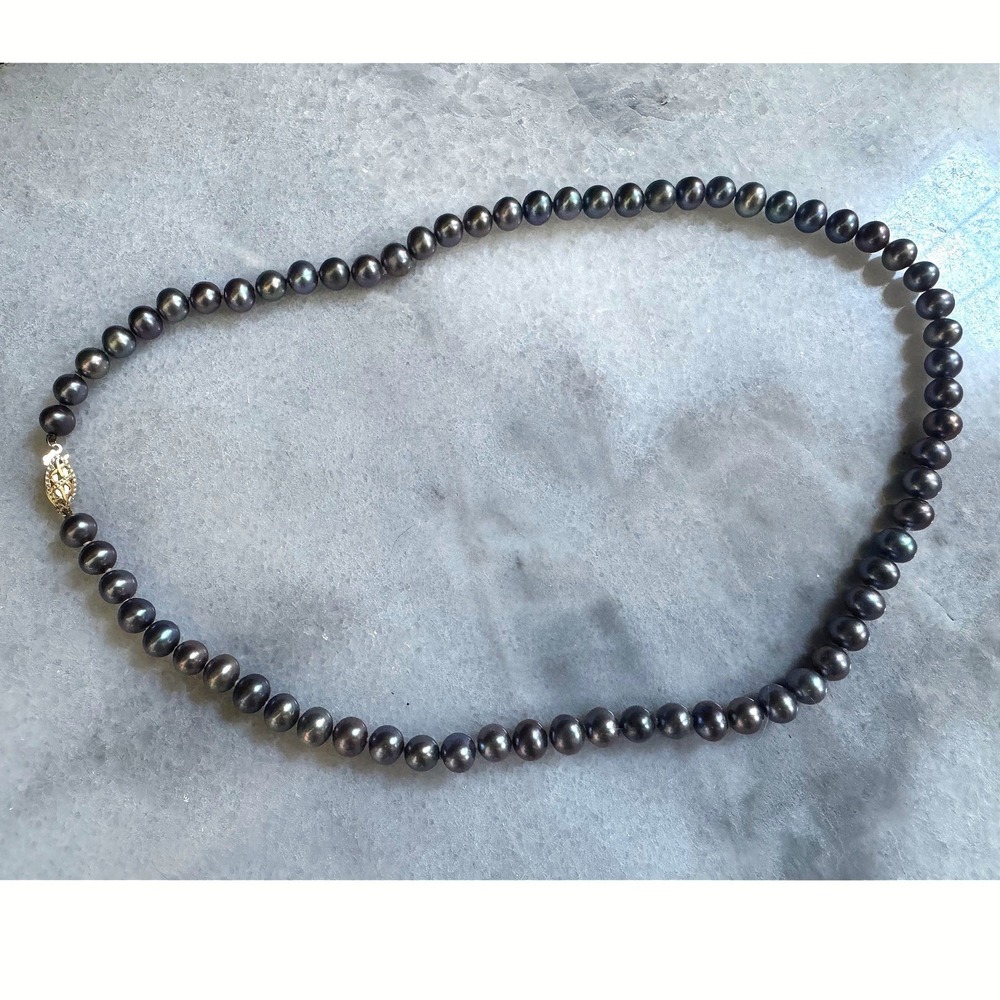 Cultured Black Peacock Pearl 16" Necklace 14k Gold Clasp 6mm Round Silk Knotted